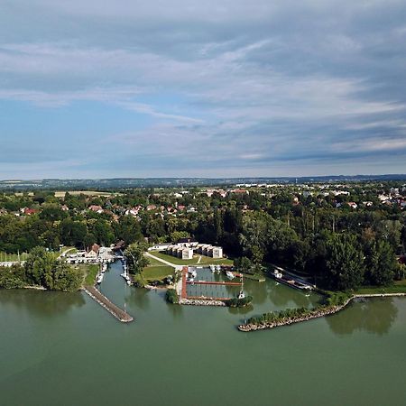Akvarium Apartmanhazak Keszthely Exterior foto